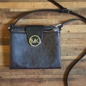 Michael Kors monogram crossbody!